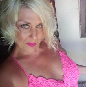 Meet your Posher, Deborah